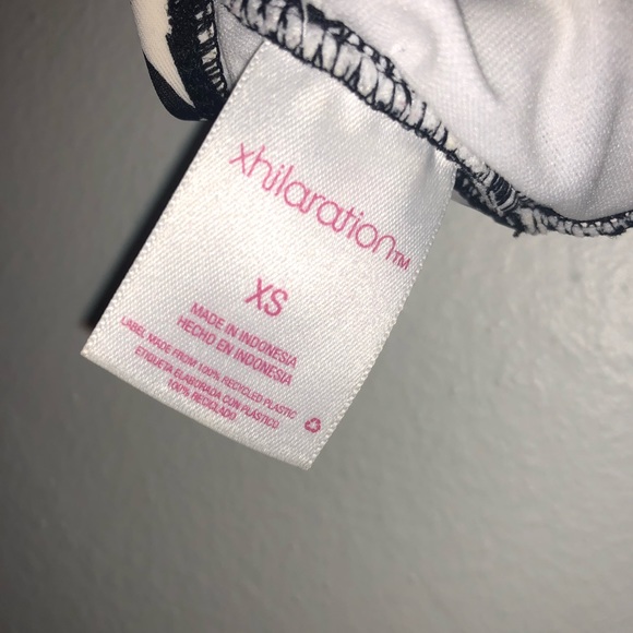 Patterned Bikini Top - Picture 3 of 4